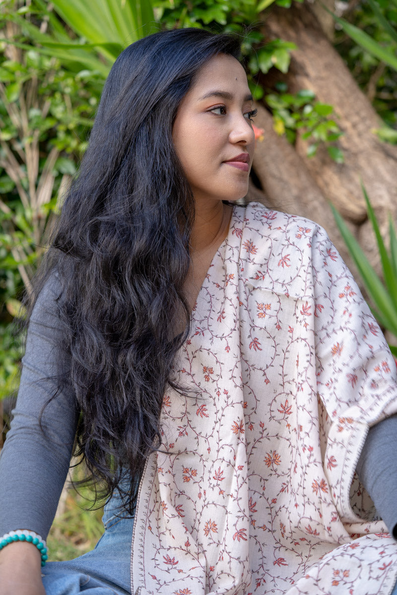 Pashmina shawl for girls made from himalayas