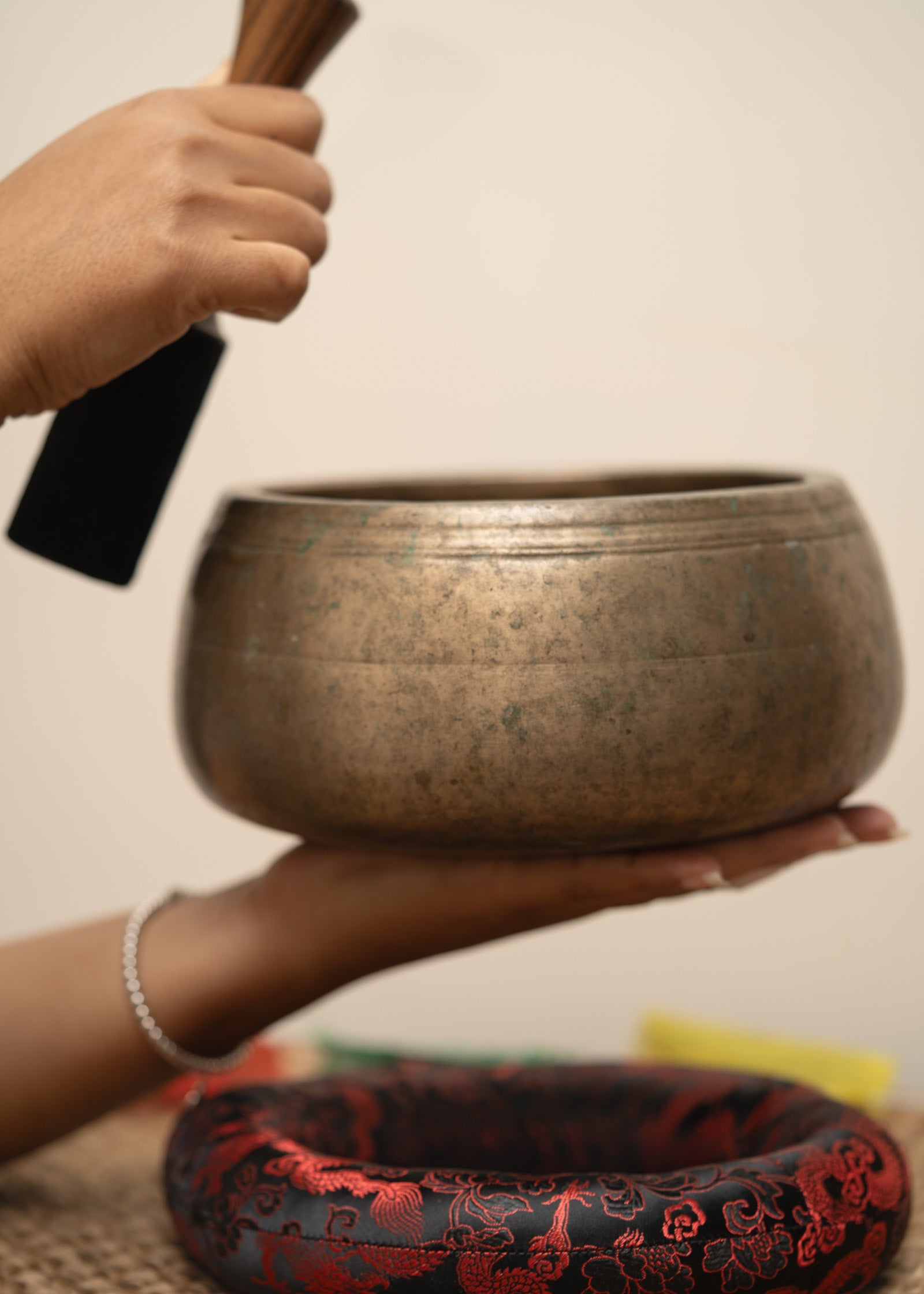 Old mani tibetan singing bowls