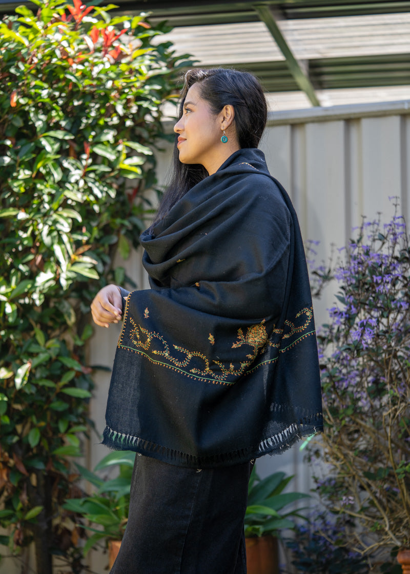 Light Embroidery Pashmina Shawl - Shop now from Himalayas shop