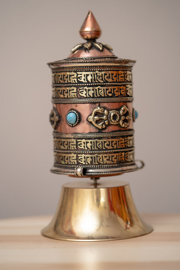 Bajra Prayer Wheel spreads positive energy, compassion, and blessings to all sentient beings.