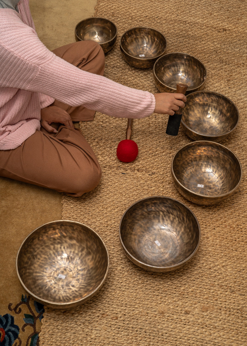  Full Moon Set of 7 Singing Bowls - Tibetan Sound Healing Bowl 