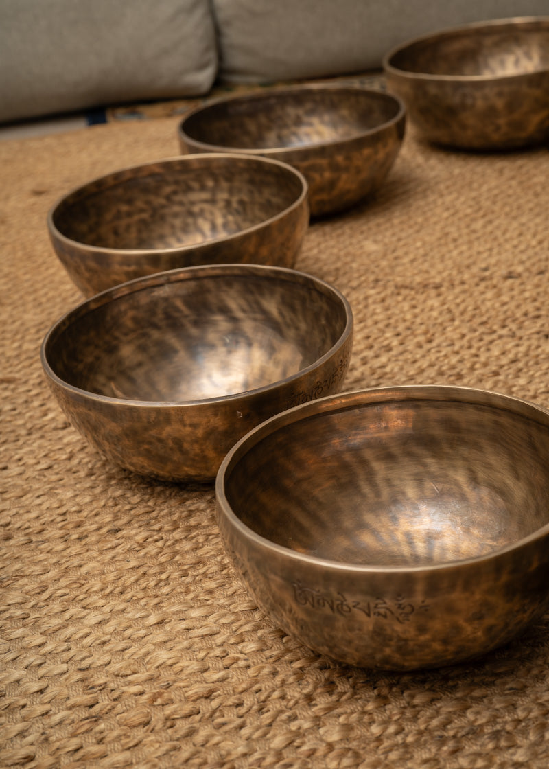  Full Moon Set of 7 Singing Bowls - Tibetan Sound Healing Bowl 