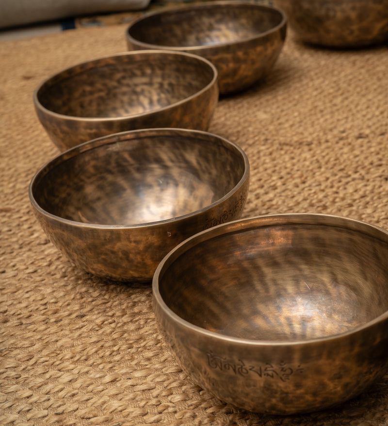 Full Moon Set of 7 Singing Bowls - Tibetan Sound Healing Bowl 
