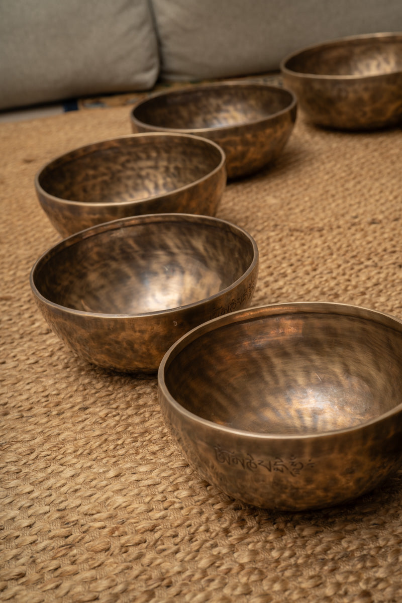  Full Moon Set of 7 Singing Bowls - Tibetan Sound Healing Bowl 