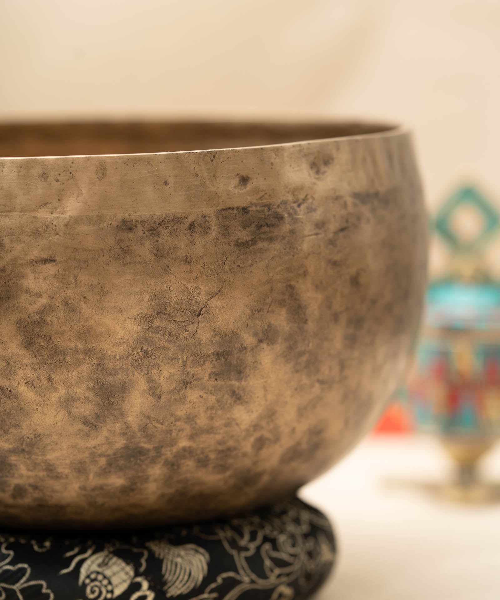 Kopre Singing Bowl (Lower B2 & Higher F4#)