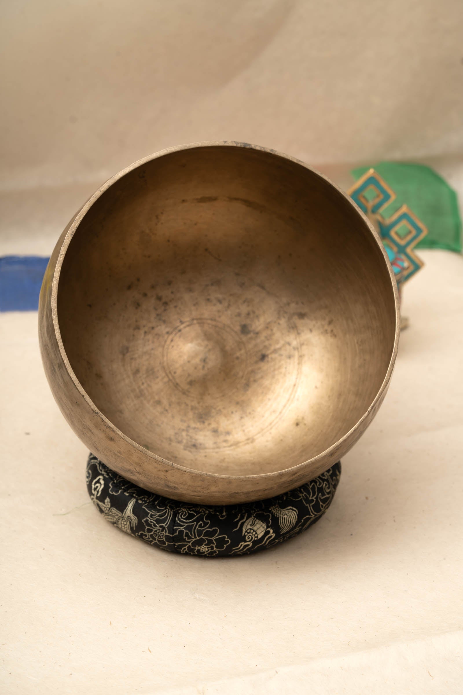 Kopre Singing Bowl (Lower B2 & Higher F4#)