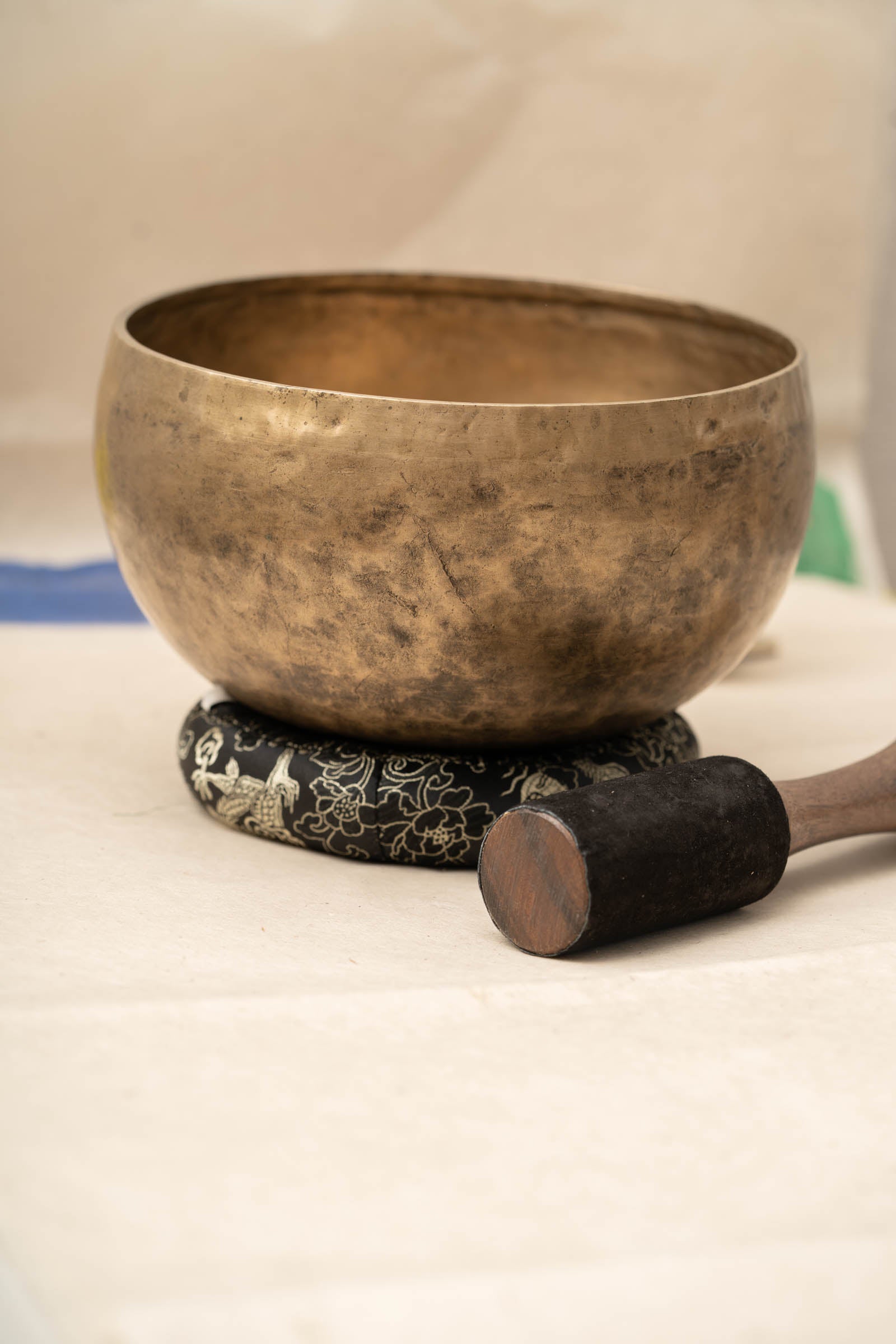 Kopre Singing Bowl (Lower B2 & Higher F4#)