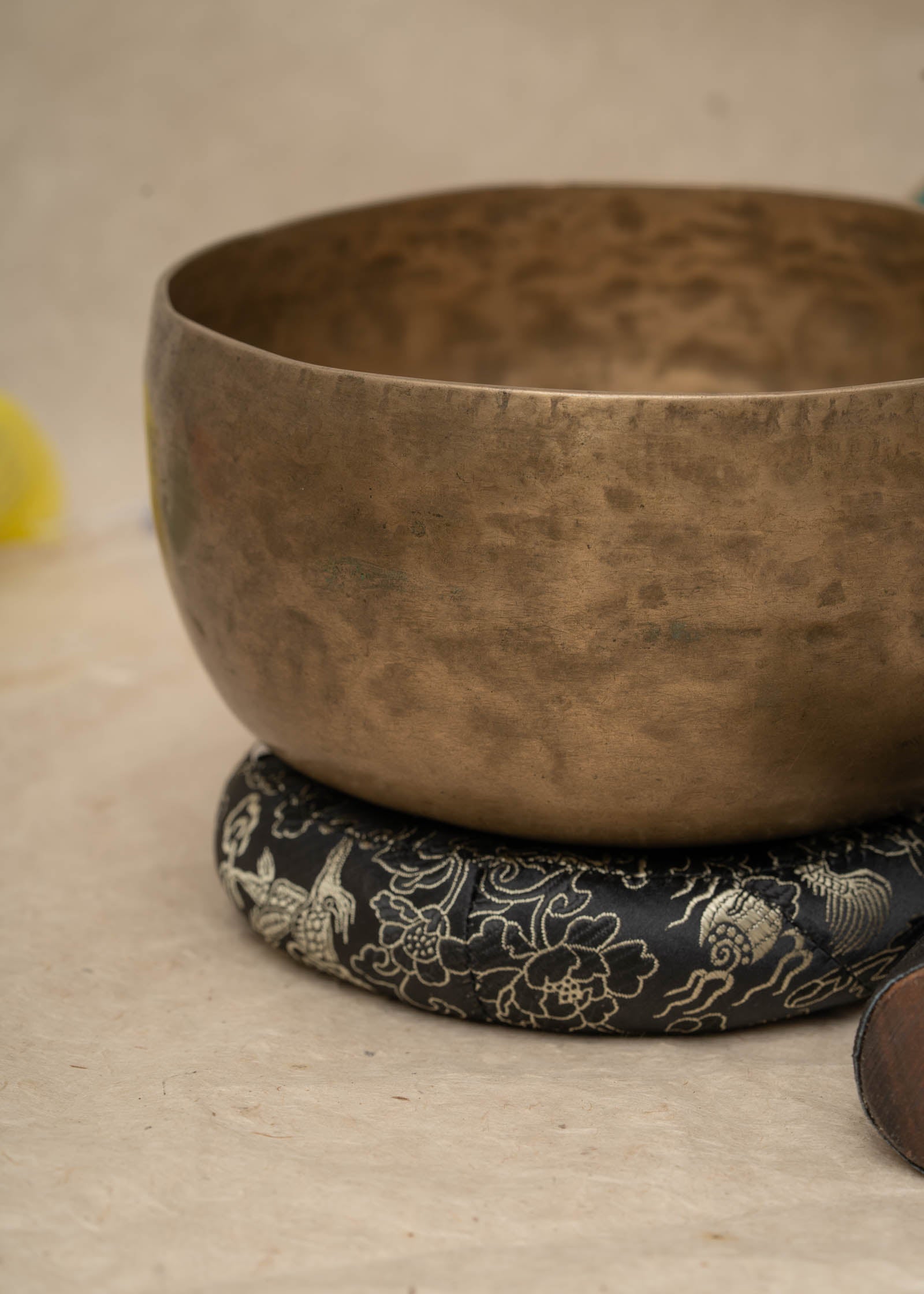 Thadobati Singing Bowl (Lower G3 & Higher C5) - Antique Tibetan Bowl