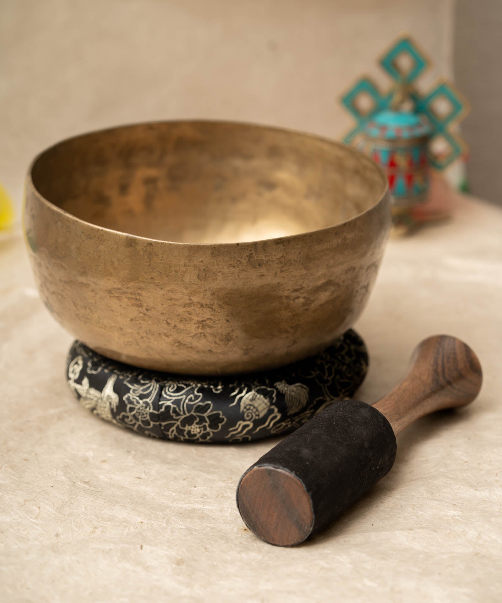 Thadobati Singing Bowl (Lower D3 & Higher A4) for sound and chakra healing.