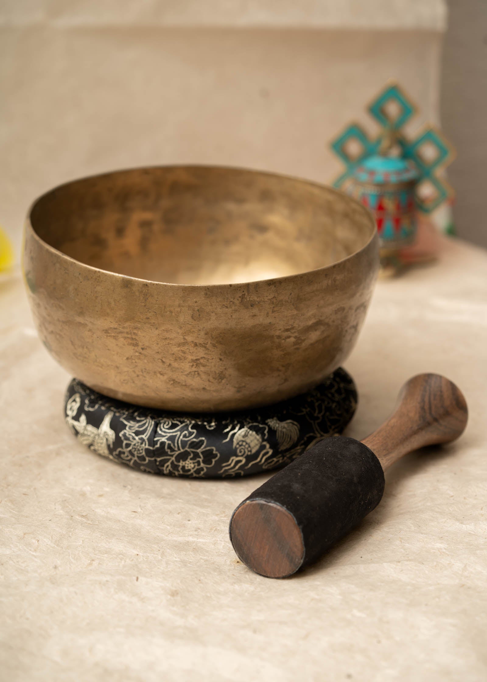 Thadobati Singing Bowl (Lower D3 & Higher A4) for sound and chakra healing.