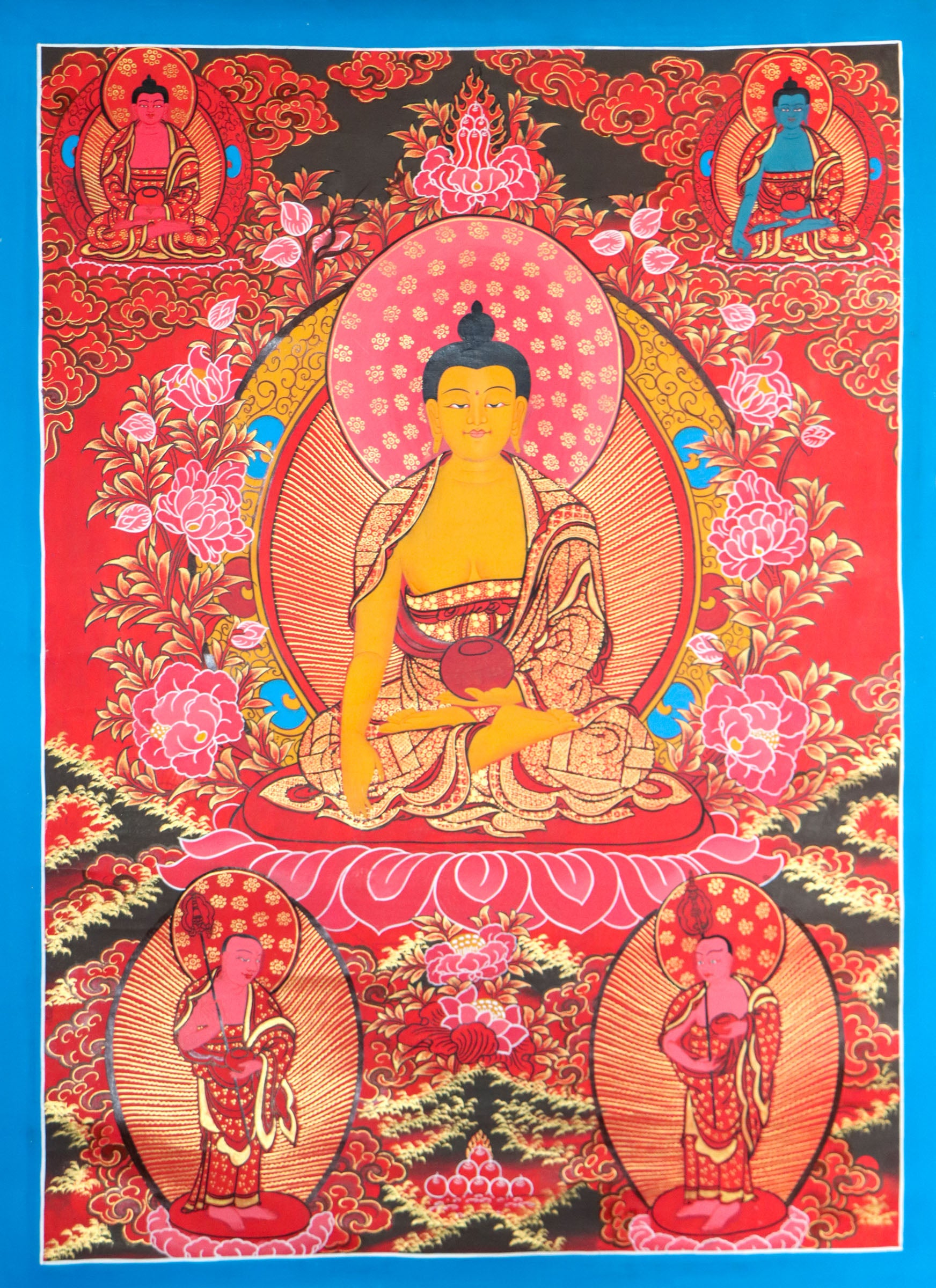 Shakyamuni Buddha Thangka is believed to bring auspiciousness and positive energy.