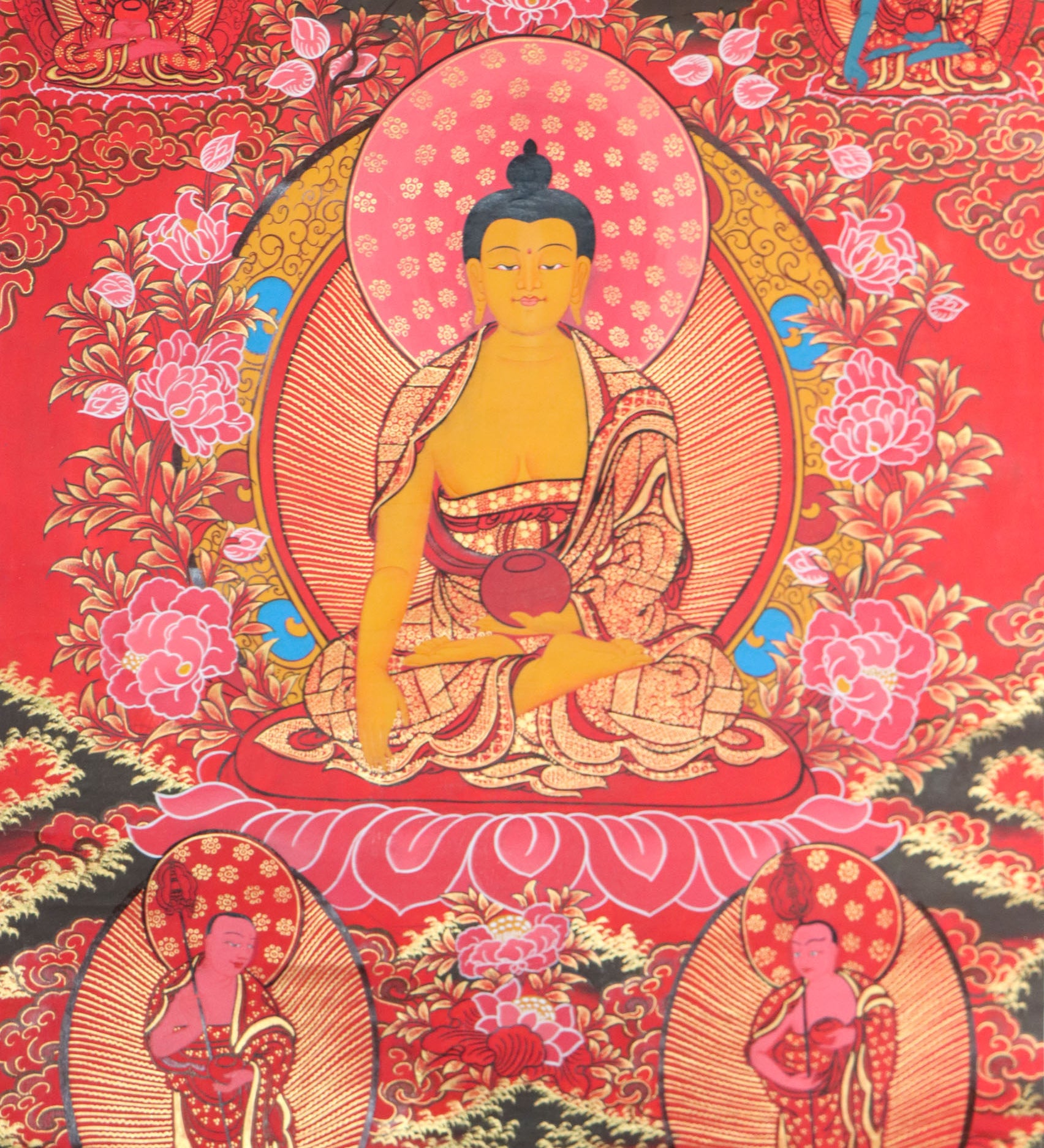 Shakyamuni Buddha Thangka is believed to bring auspiciousness and positive energy.