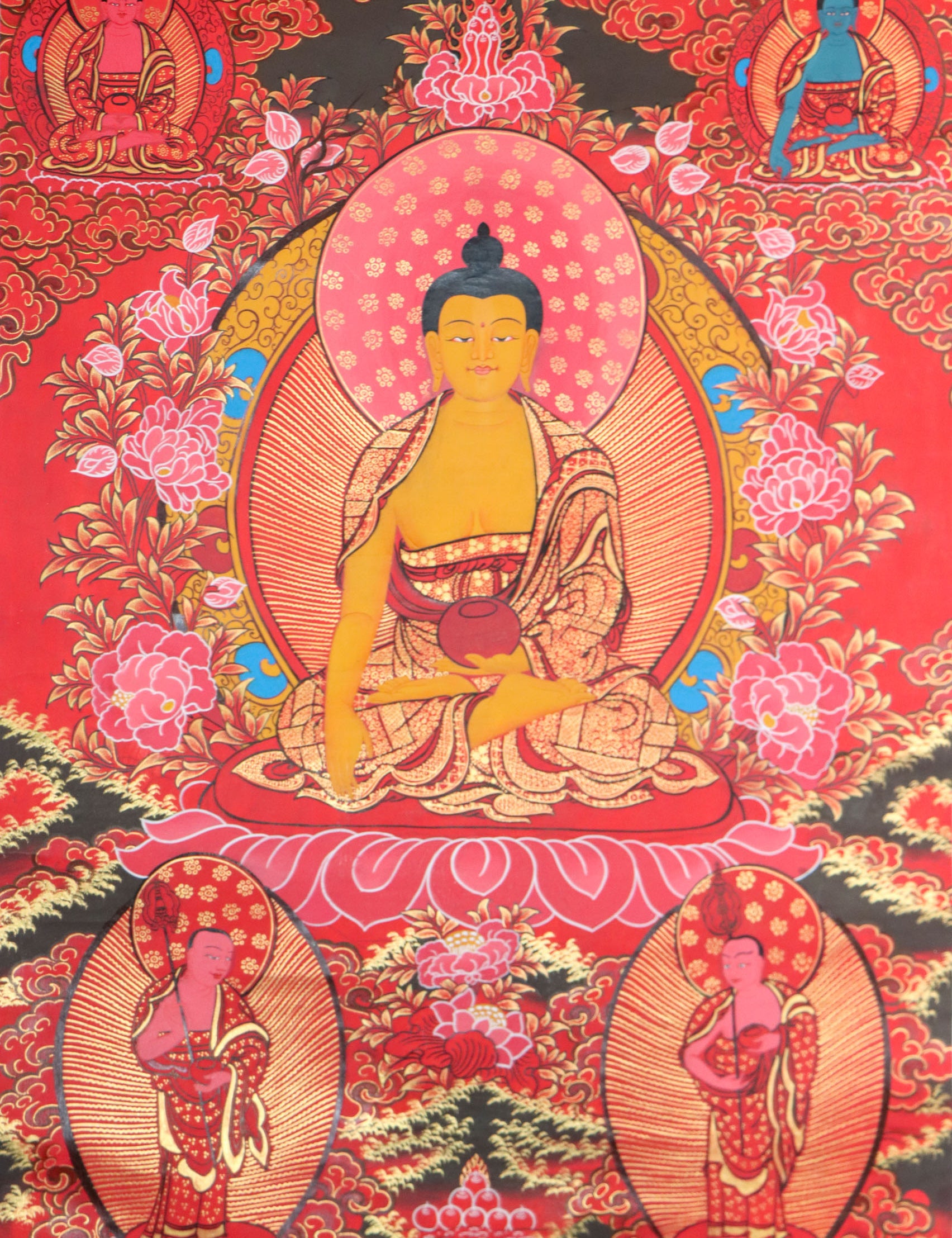 Shakyamuni Buddha Thangka is believed to bring auspiciousness and positive energy.