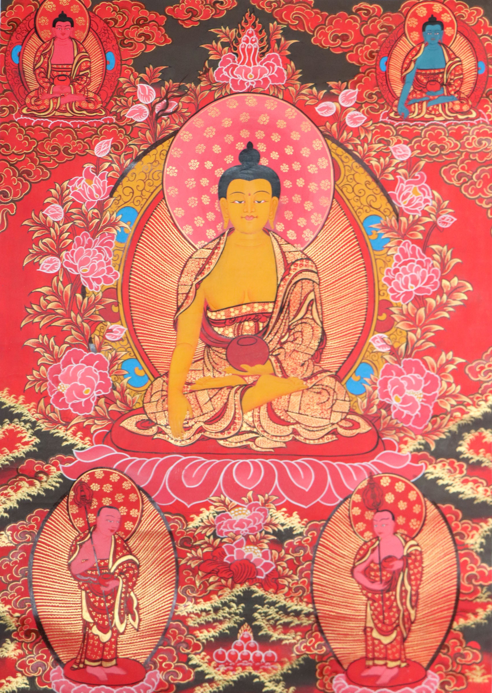 Shakyamuni Buddha Thangka is believed to bring auspiciousness and positive energy.