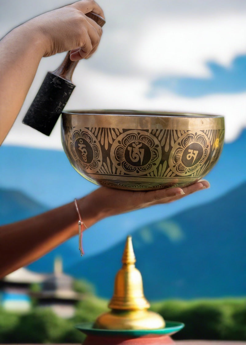 Amitabha Singing Bowl - Handmade singing bowl
