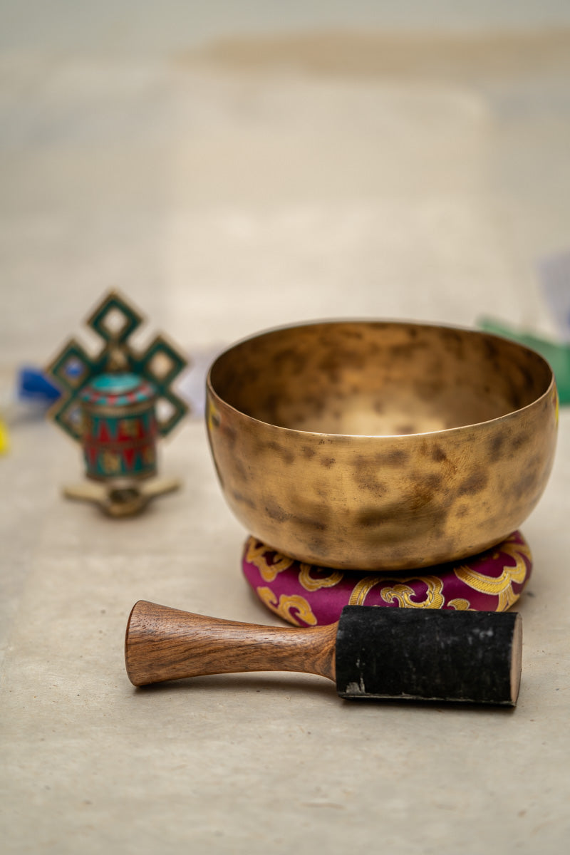 Thadobati Singing Bowl - Handcrafted Tibetan Singing Bowl