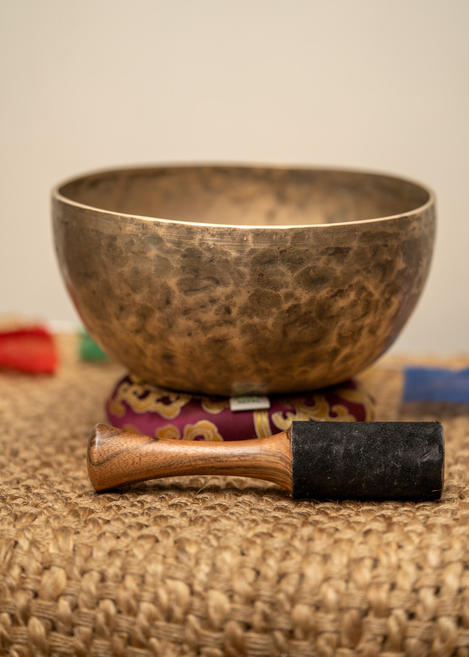 Handcrafted Premium Thadobati Singing Bowl