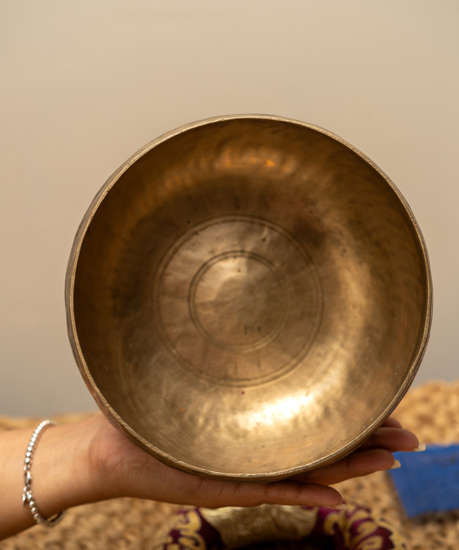 Thadobati Singing Bowl - Professional Therapy Bowl