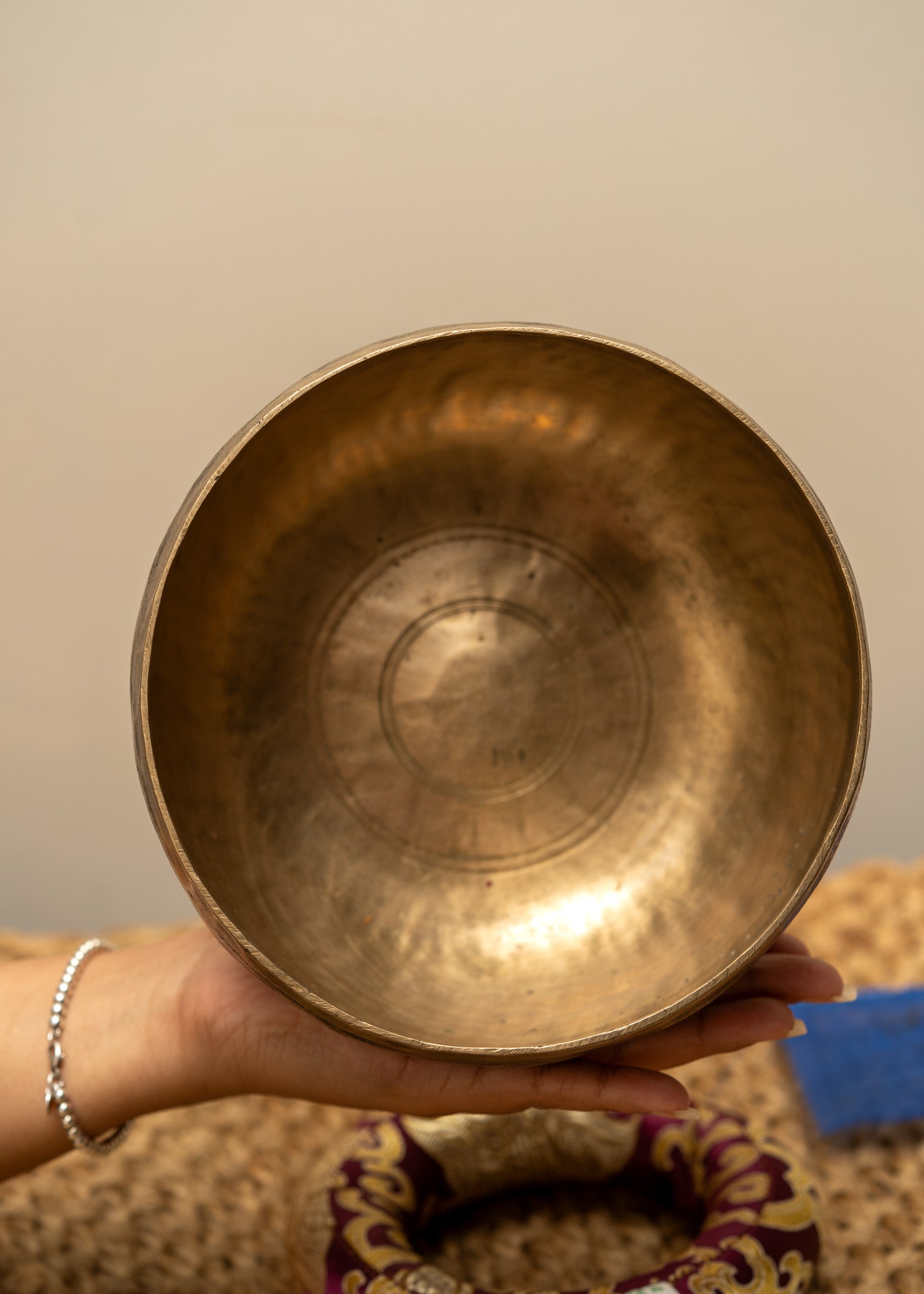 Thadobati Singing Bowl - Professional Therapy Bowl
