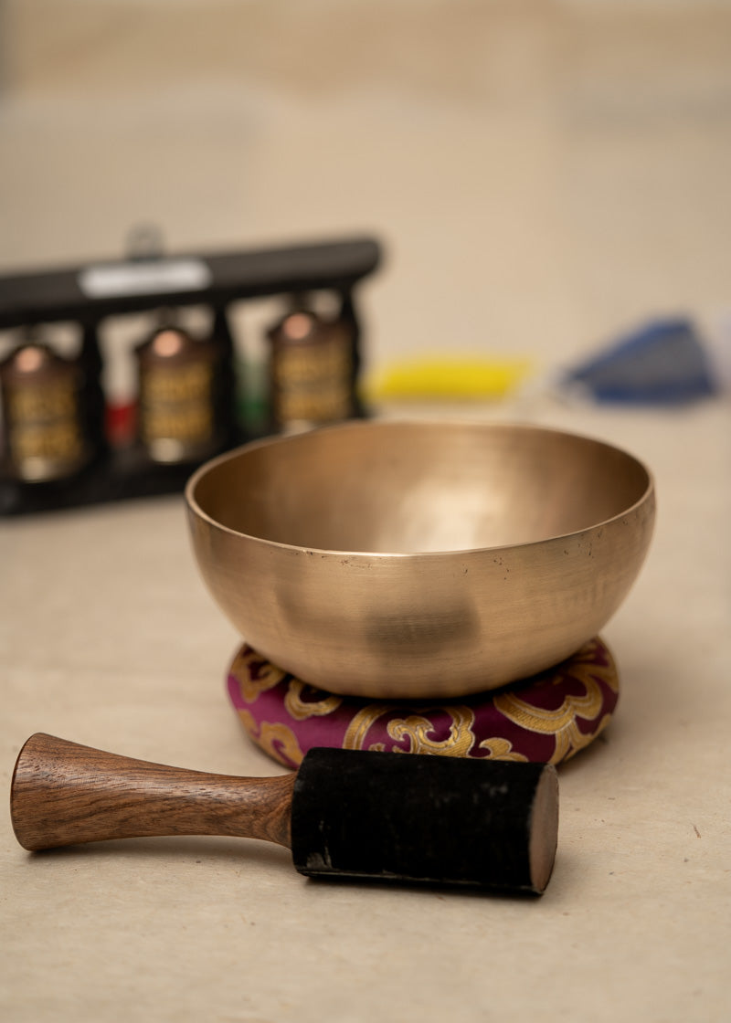 Handmade singing bowl for healers