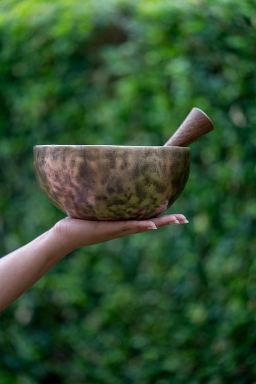 Himalayas Handmade Singing Bowl – Antique Style Tiger Pattern