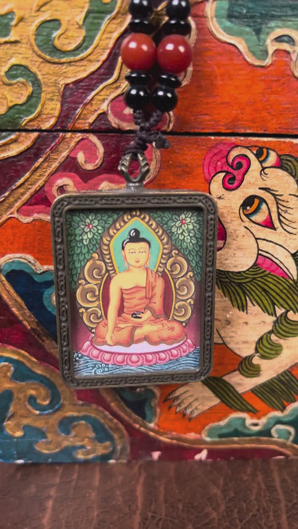 Shakyamuni Buddha thangka, miniature ghau style