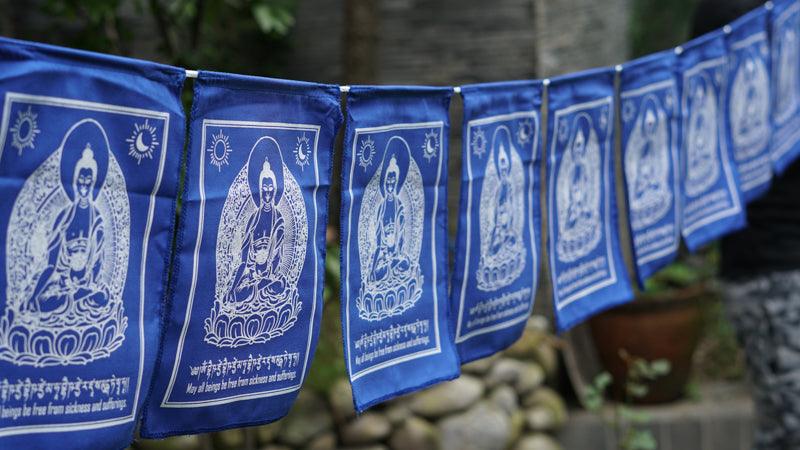 Bhaisajyaguru Prayer Flag side view