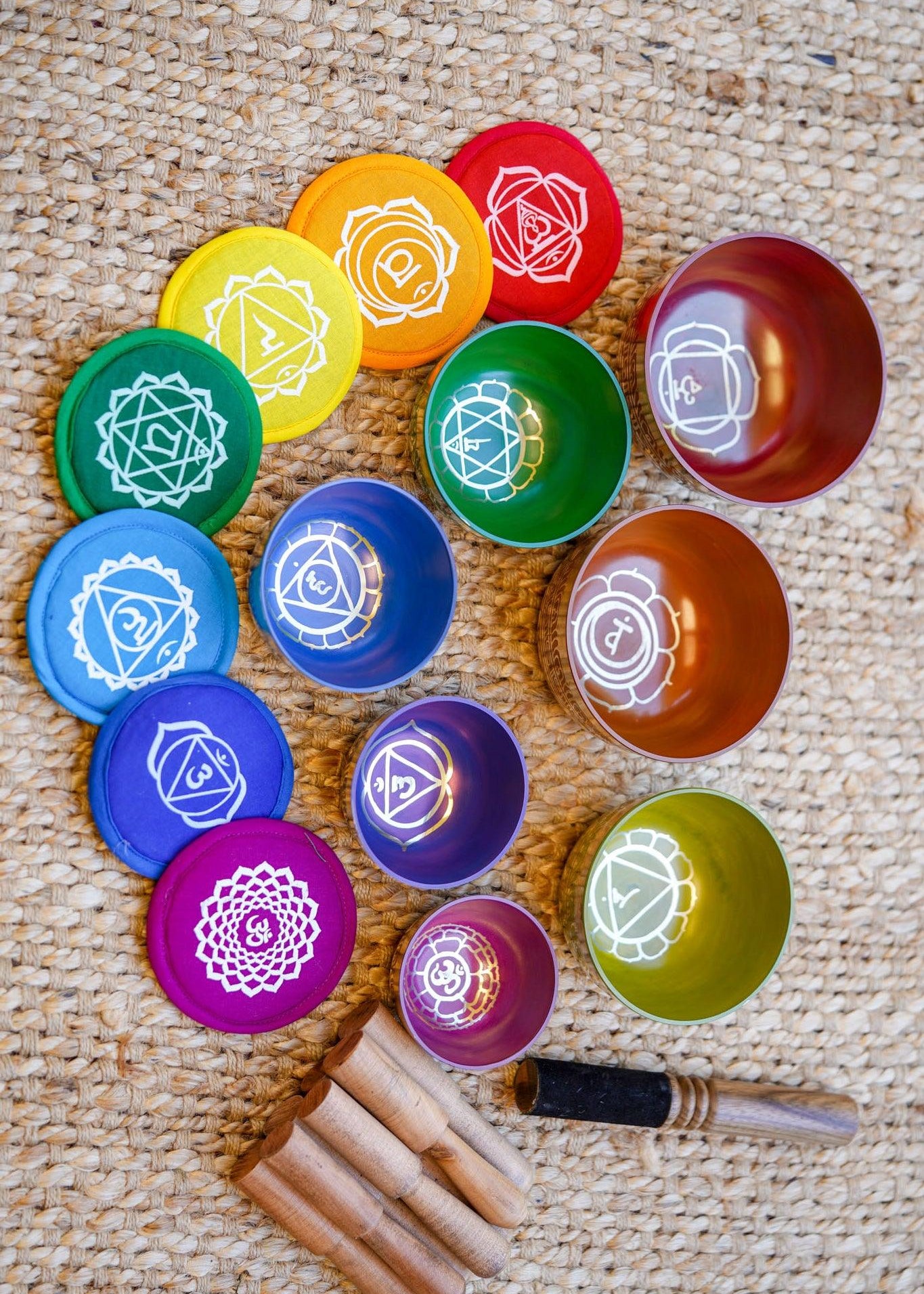 7 Colourful Singing Bowl Chakra Set - Himalayas Shop