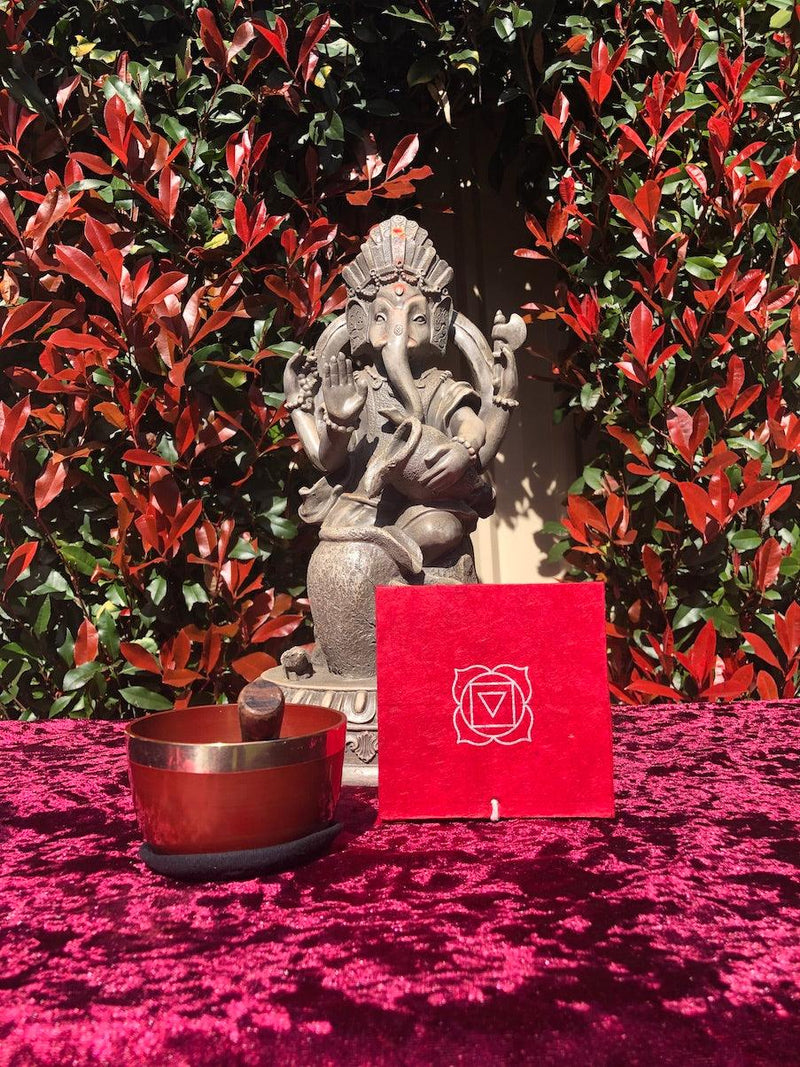 Root Chakra bowl for deep relaxation and creative thinking, a meaningful gift for your dad this Father's day.