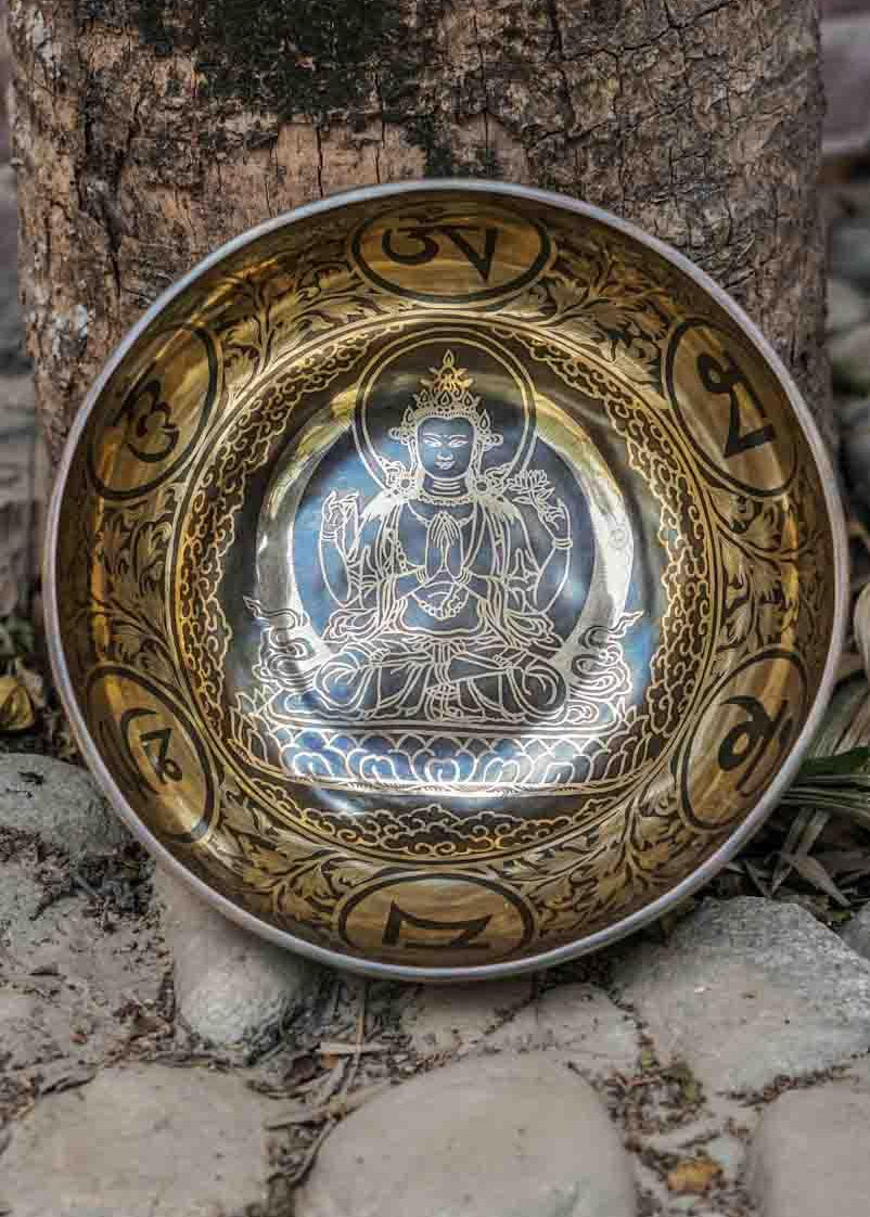 Chengresi Singing Bowl for meditation and healing. Large size Singing Bowl for Altar space.