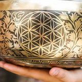 Chengresi Singing Bowl for meditation and healing. Large size Singing Bowl for Altar space.