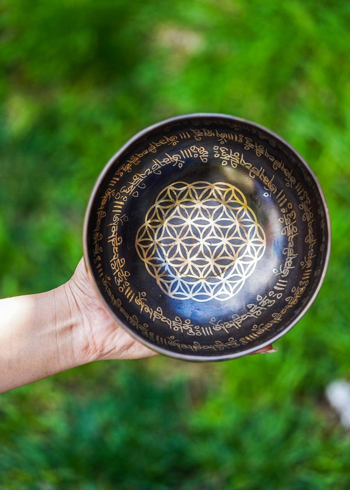 Flower of Life Singing Bowl - HimalayasShop