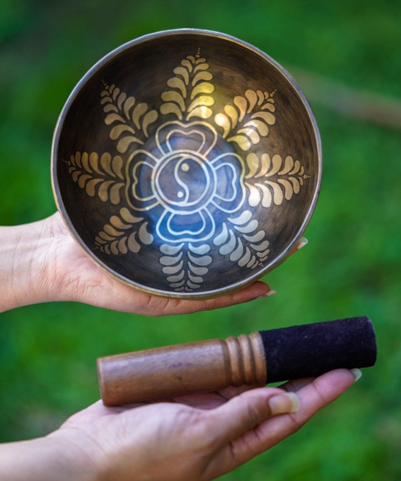 Yin Yang Healing Singing Bowl - Himalayas Shop
