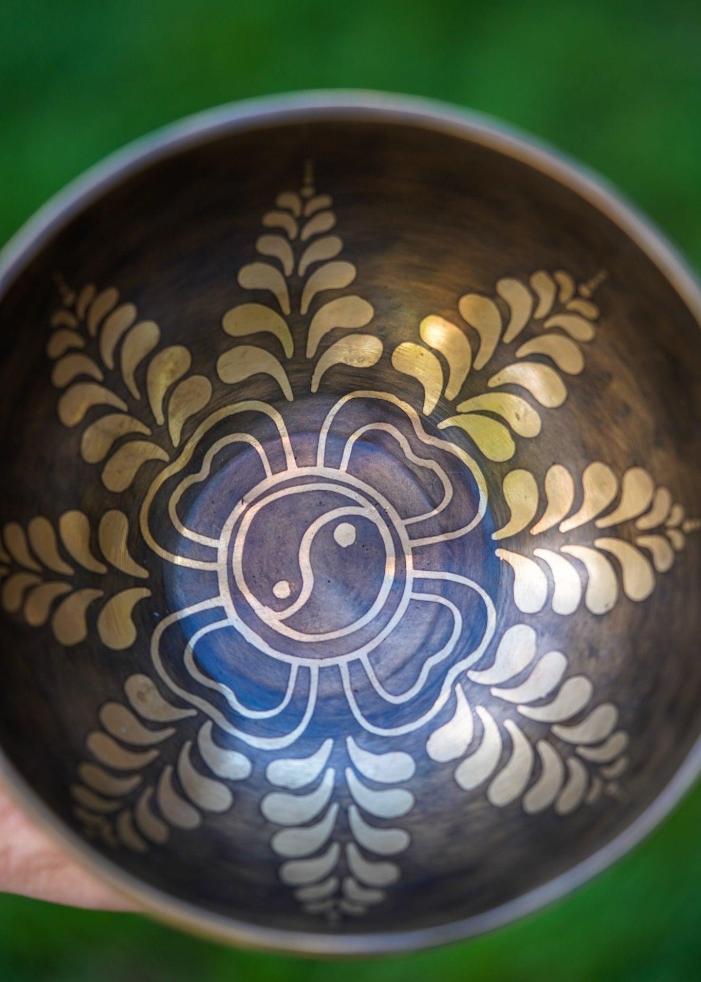 Yin Yang Healing Singing Bowl - HimalayasShop