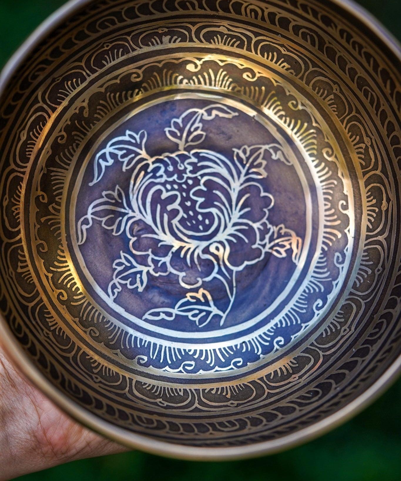 Lotus Singing Bowl - HimalayasShop