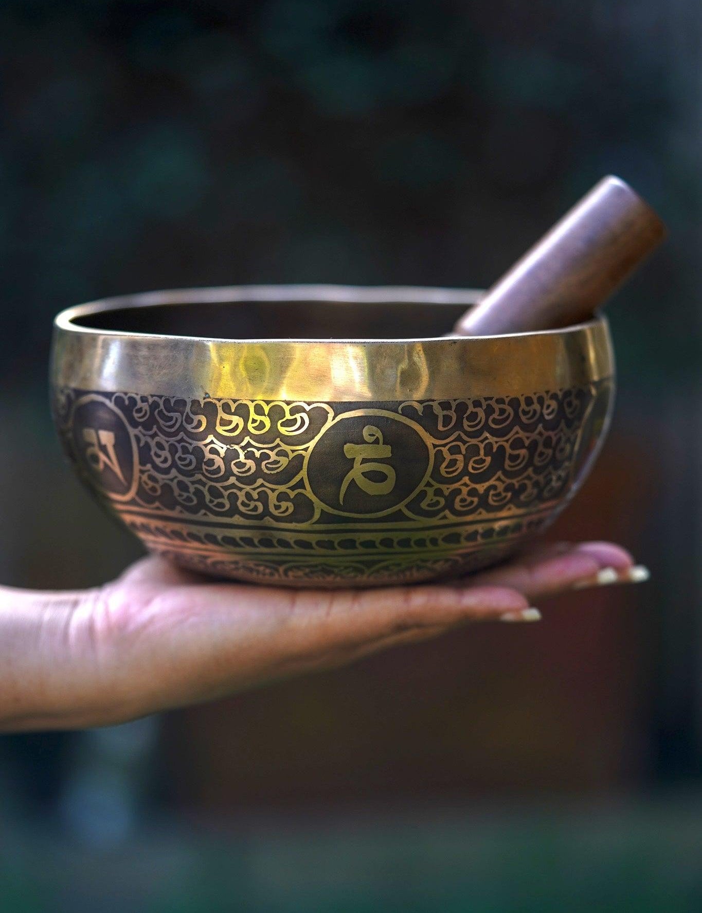 Lotus Singing Bowl - HimalayasShop