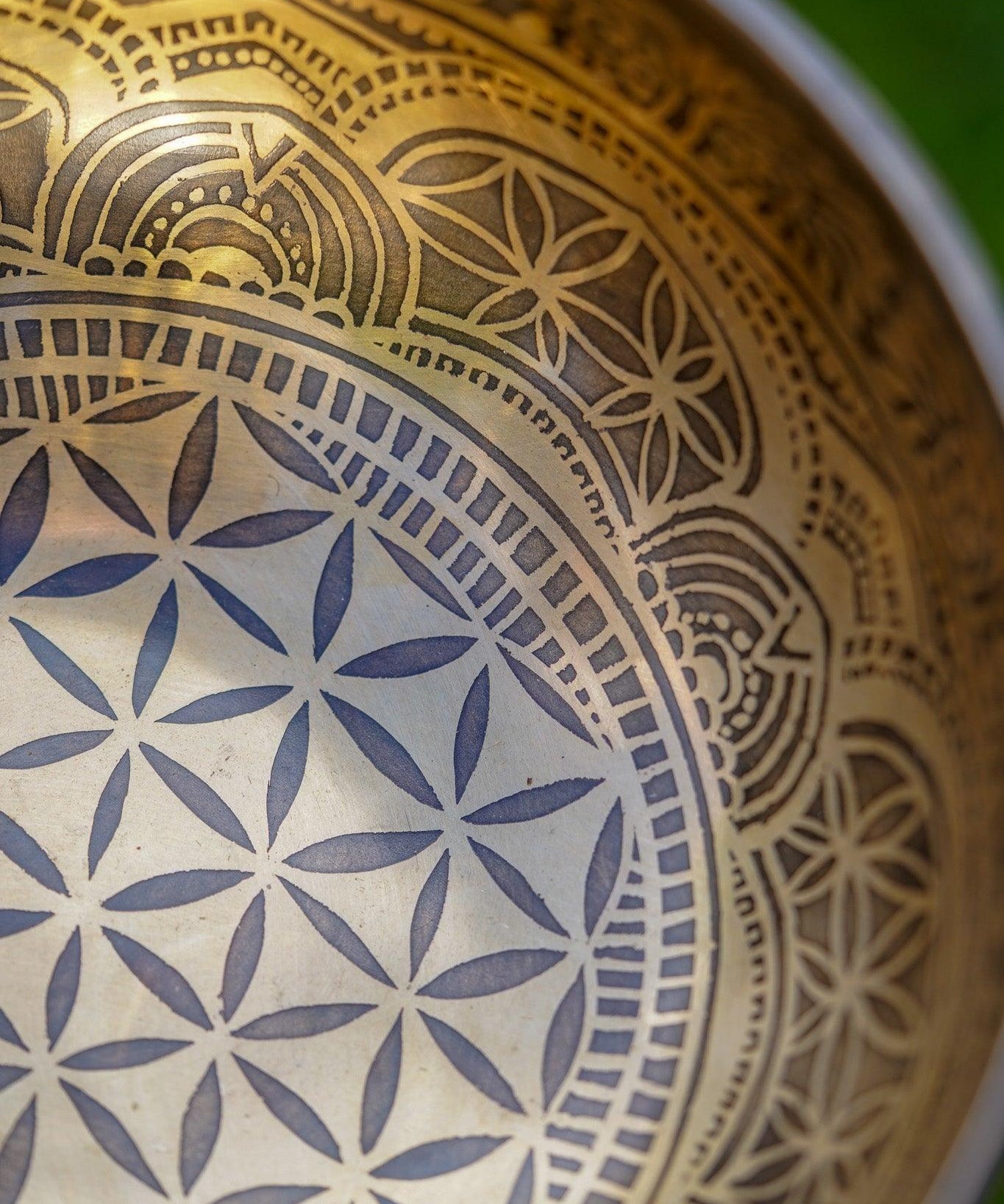 Flower of Life Singing Bowl - Handcrafted Tibetan Bowl