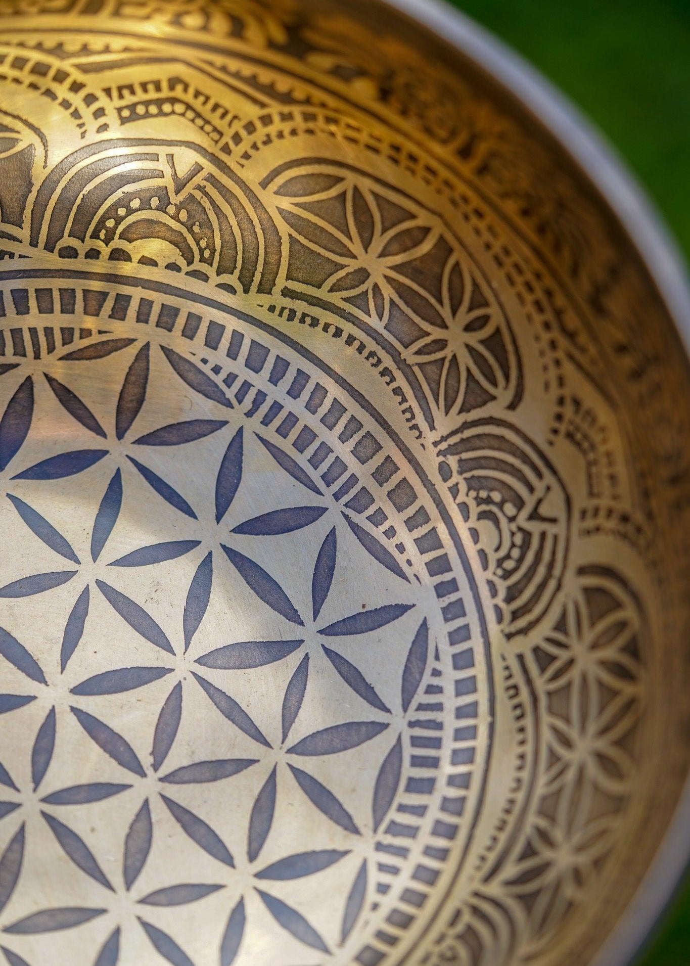 Flower of Life Singing Bowl - Handcrafted Tibetan Bowl