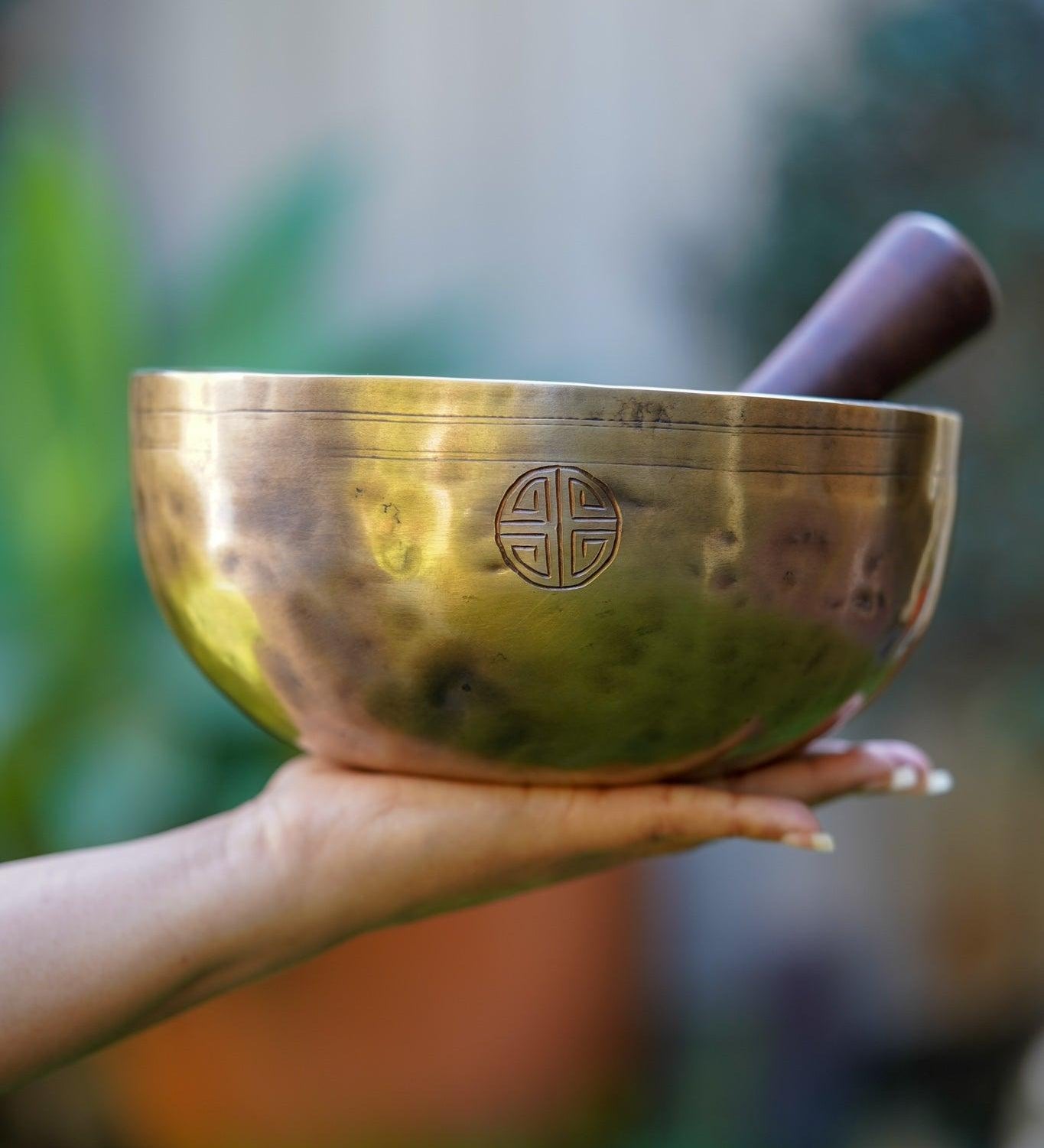 Handmade Tibetan Full Moon Singing Bowl from Himalayas 