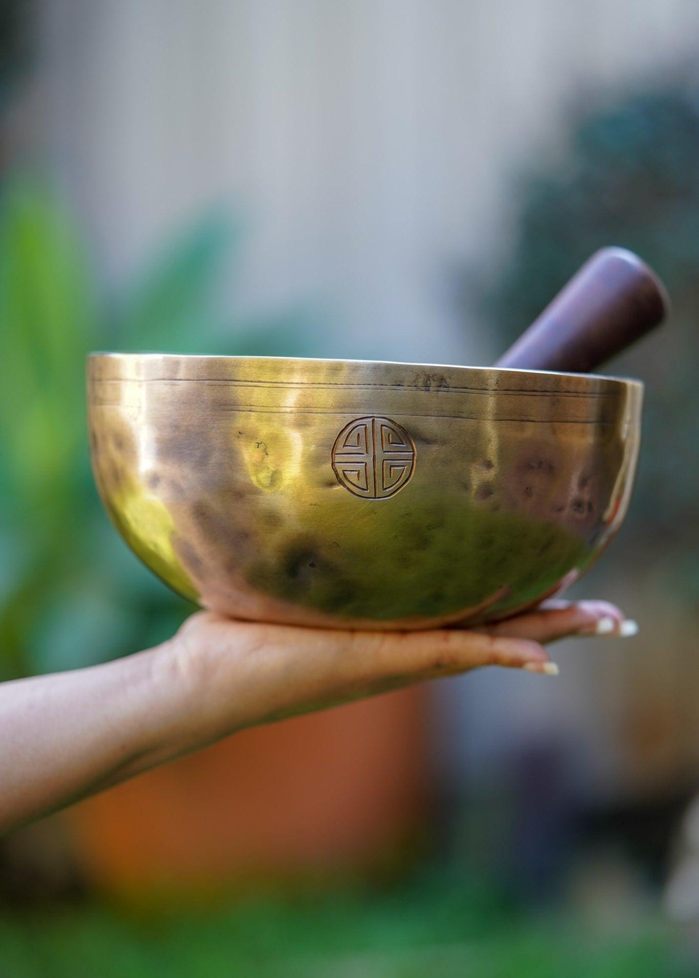Handmade Tibetan Full Moon Singing Bowl from Himalayas 