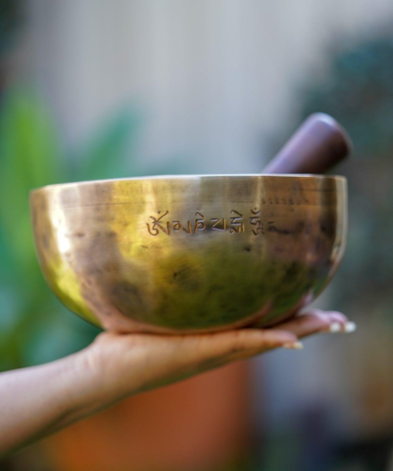 Handmade Tibetan Full Moon Singing Bowl from Himalayas 
