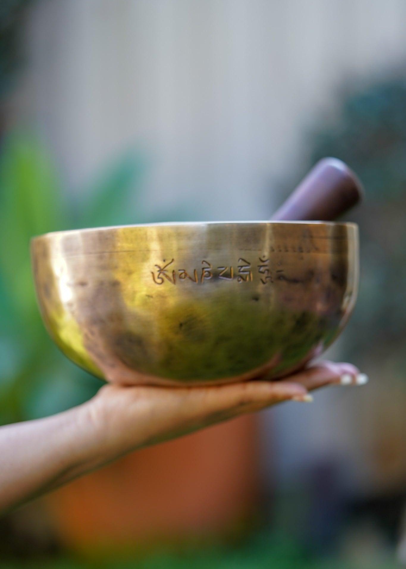 Handmade Tibetan Full Moon Singing Bowl from Himalayas 