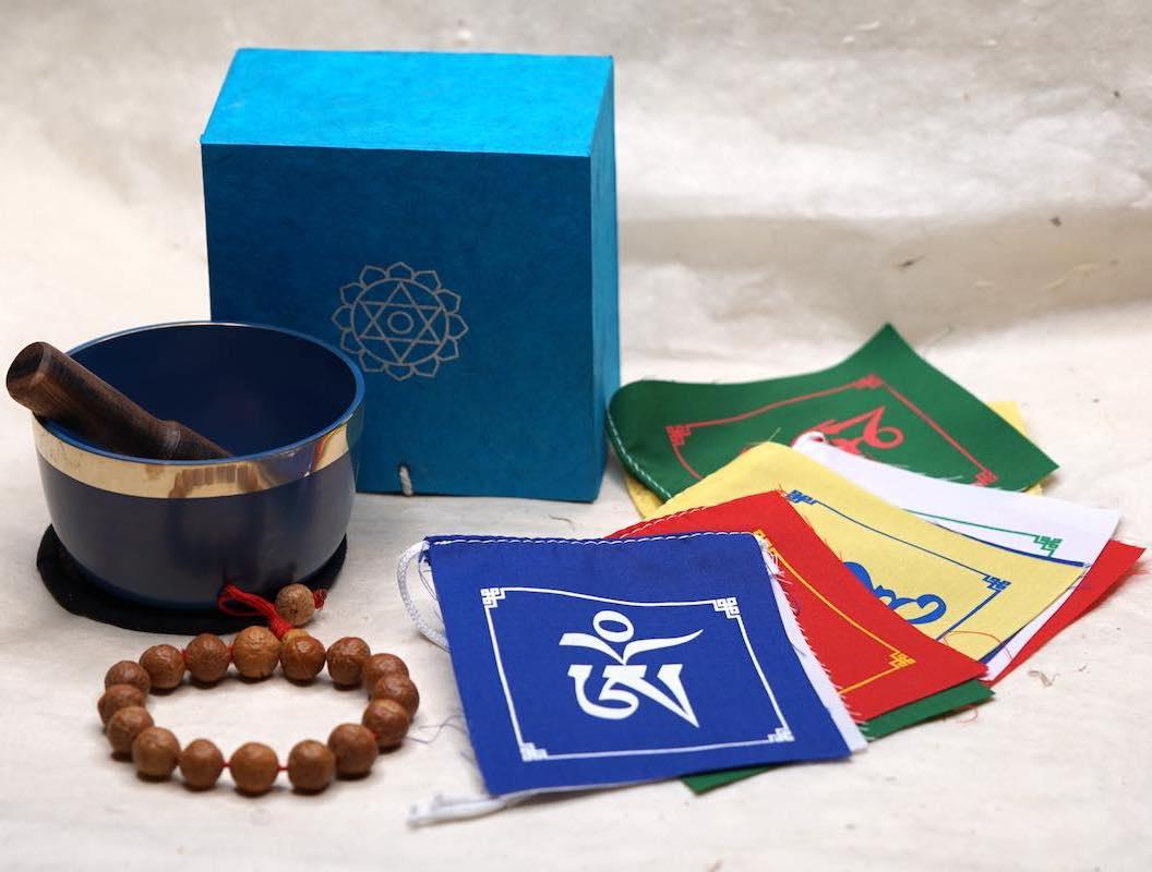 A meaningful gift set of Chakra healing bowl, bodhi seed bracelet, prayer flag for creative thinking and deep meditation, a perfect gift for your dad this Father's day.