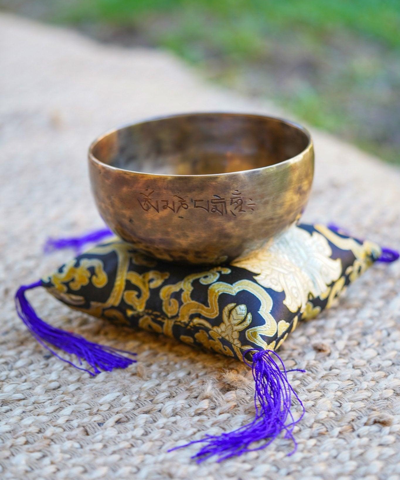 Himalayas Full Moon Singing Bowl - Himalayas Shop