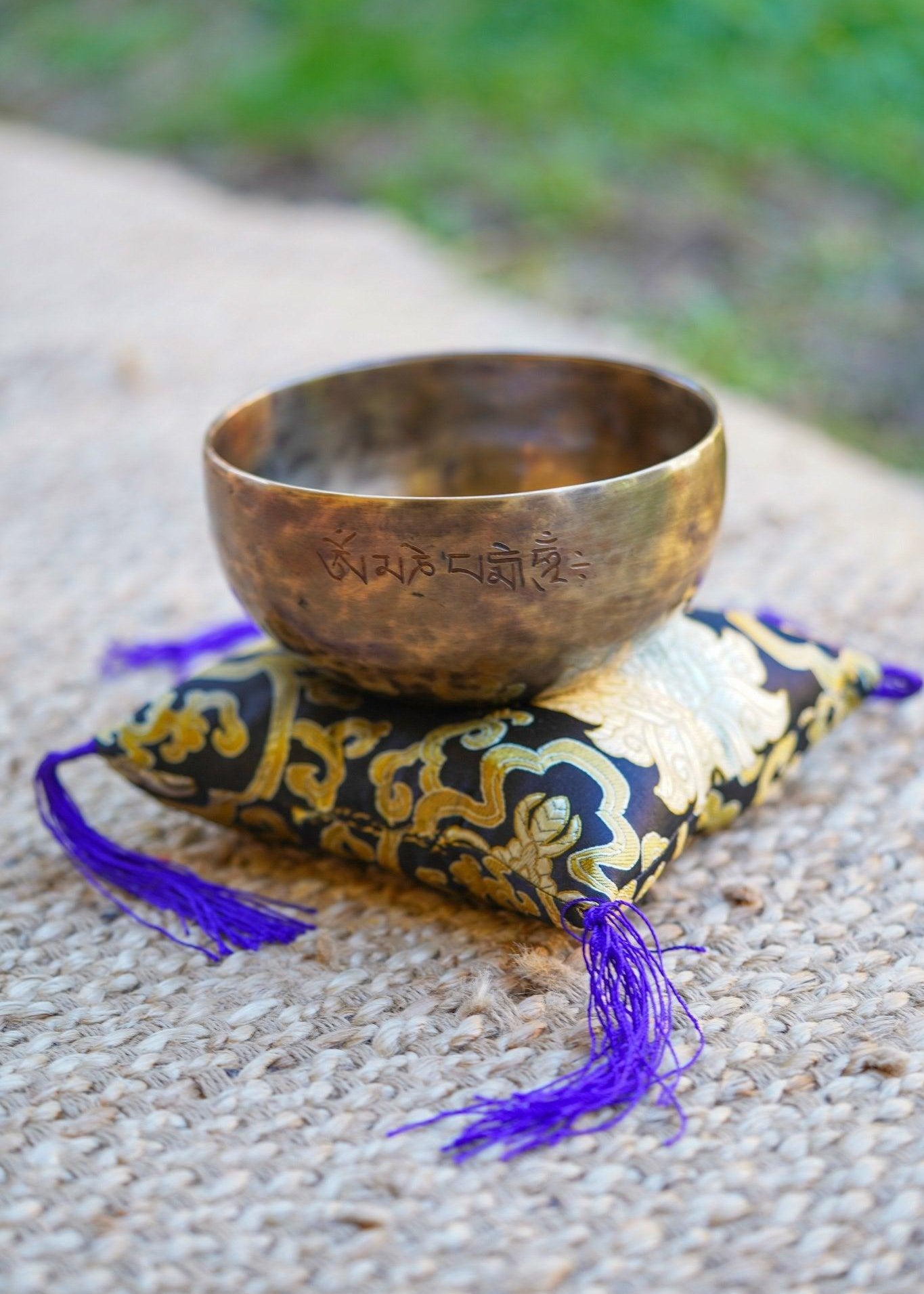 Himalayas Full Moon Singing Bowl - Himalayas Shop