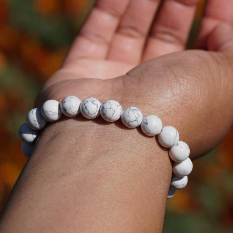 Howlite Bracelet | Buy Online Howlite Crystal Buddha Bracelet - Shubhanjali