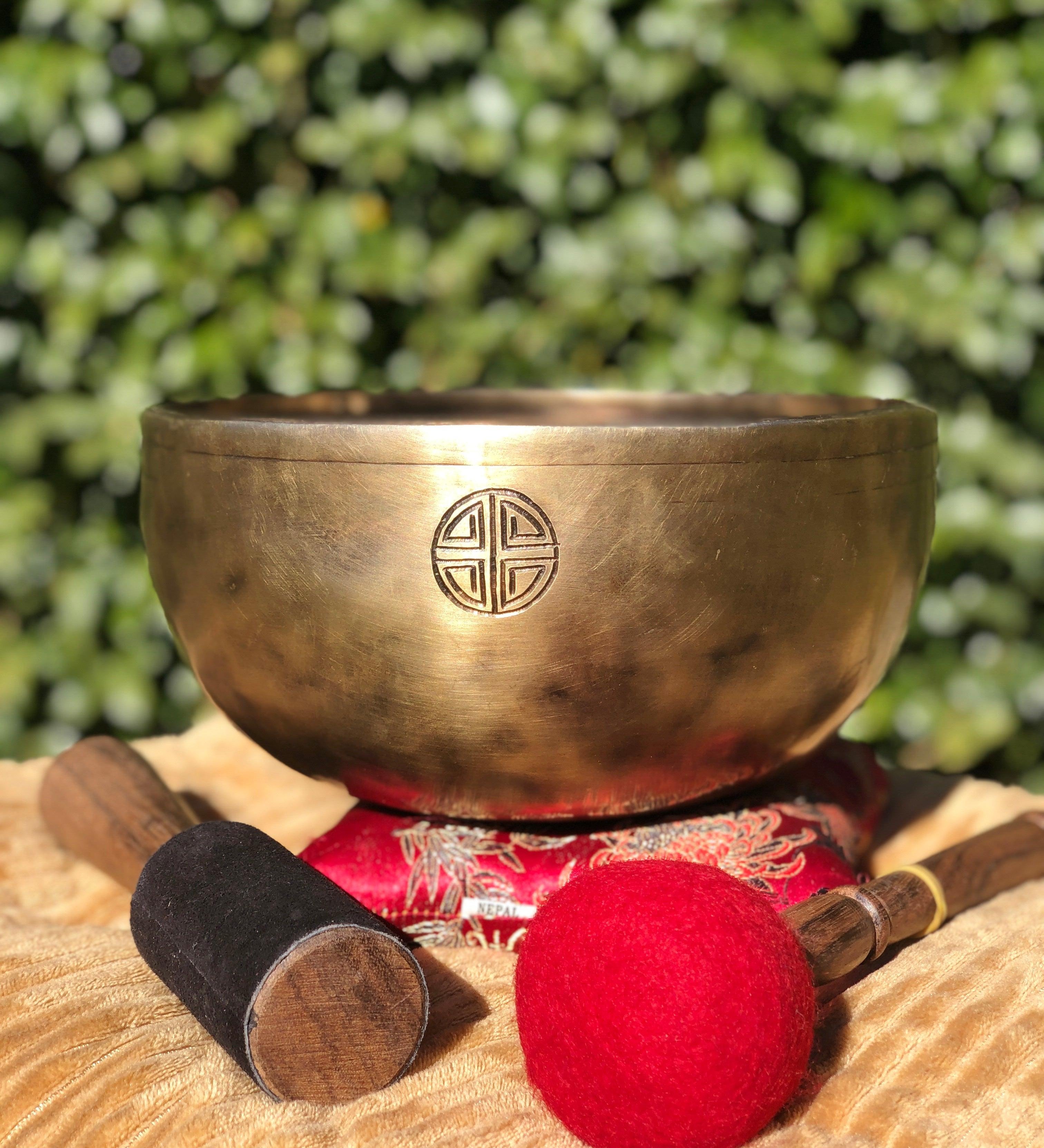 Handmade Tibetan Full Moon Singing Bowl from Himalayas 