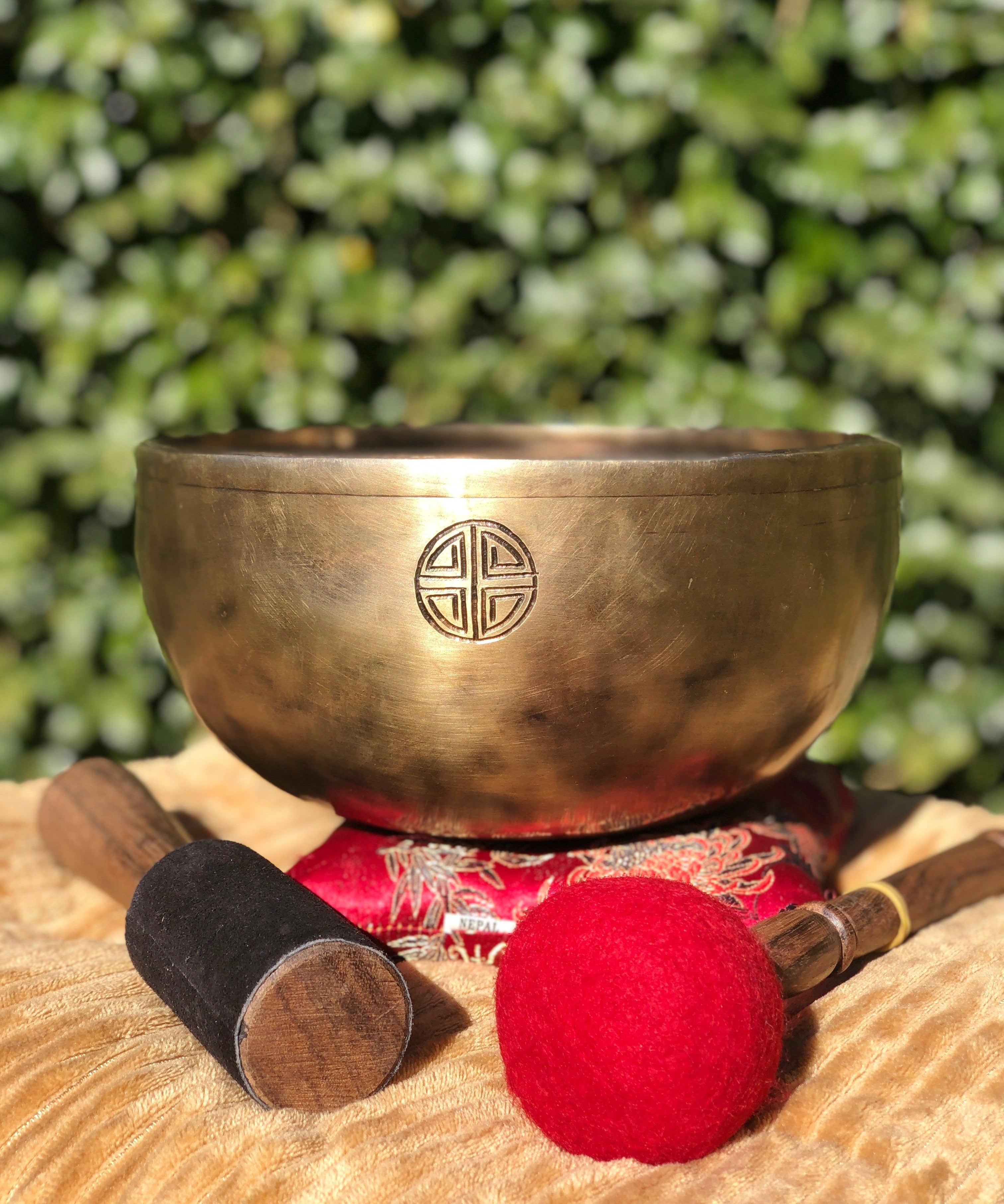 Handmade Tibetan Full Moon Singing Bowl from Himalayas 