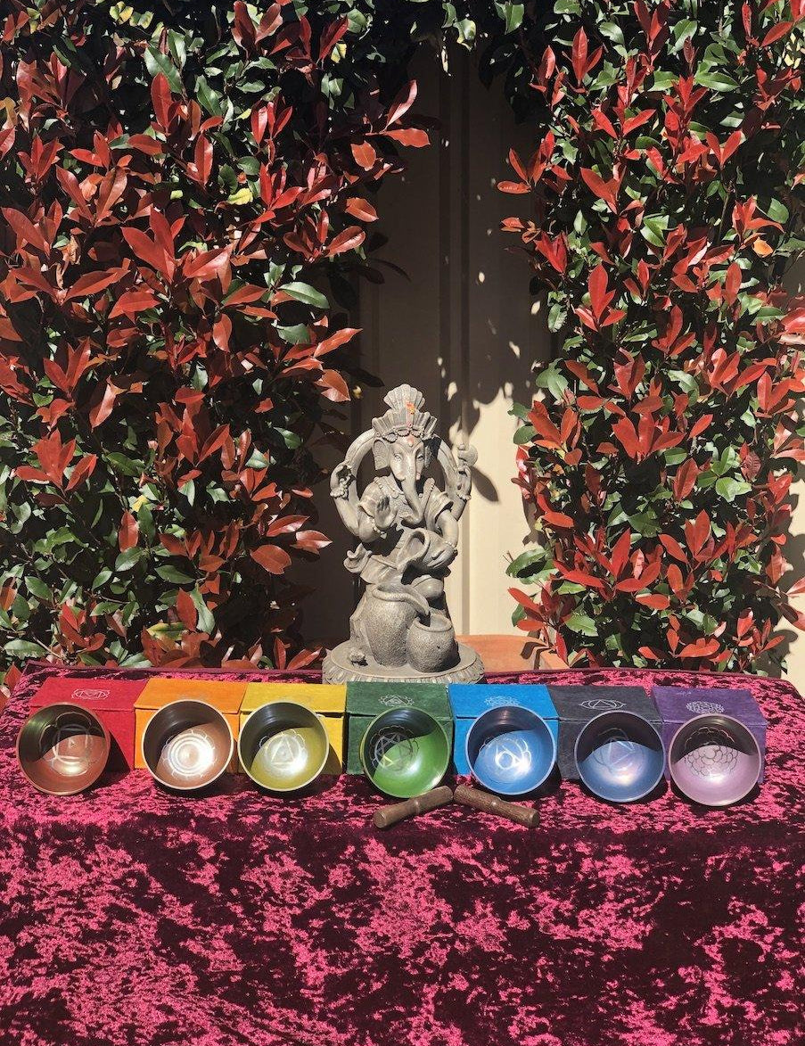 7 chakra singing bowl set for chakra balance and reiki