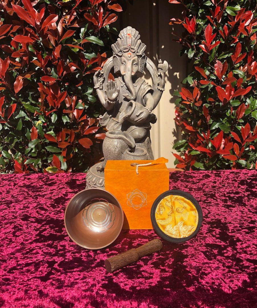 7 chakra singing bowl set for Sacral chakra healing